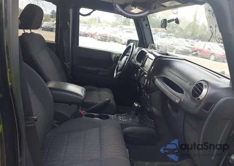 2012 Jeep Wrangler Unlimited Sport z USA, uszkodzony, nr VIN 1C4BJWDG4CL201371